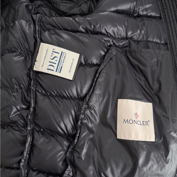Moncler Dalles Hooded Short Down Jacket - Picture 8 of 10